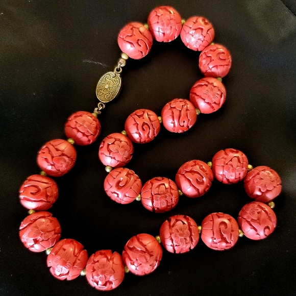 Vintage Carved Red Asian Cinnabar Style Beaded 16" Necklace and 18.5" Pendant - Picture 2 of 4